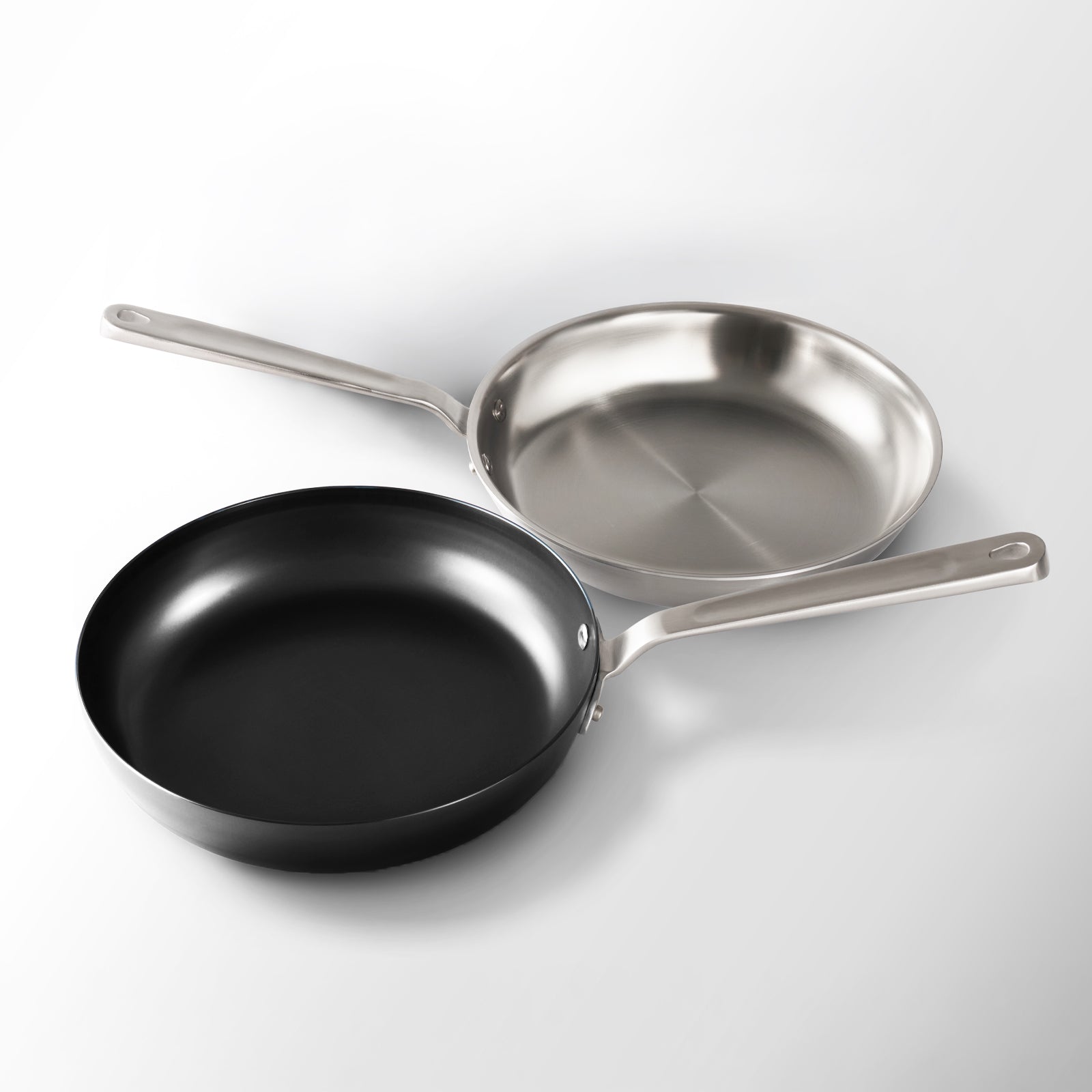 Carbon Steel vs. Stainless Clad: Which Pan Is Right for You?